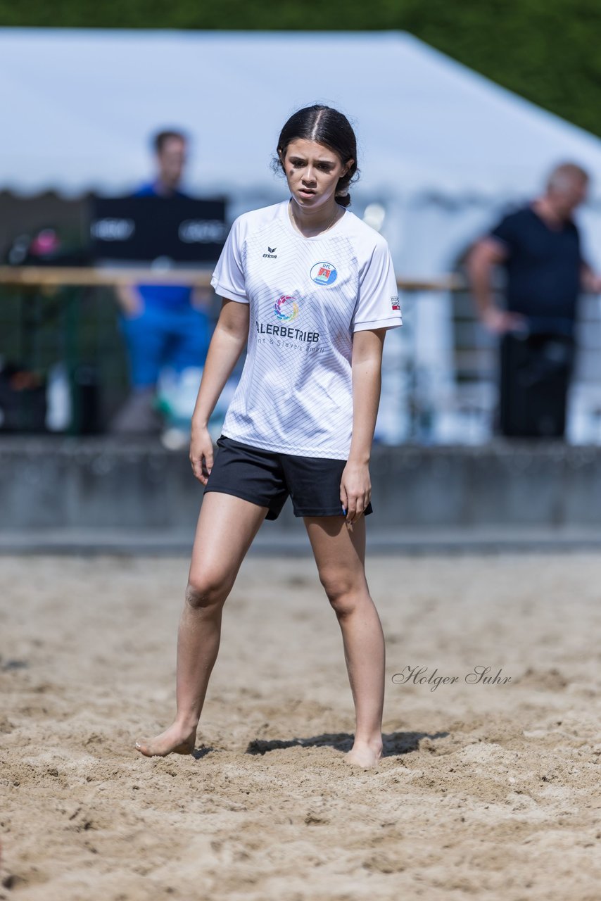 Bild 68 - wBJ/wCJ Beachsoccer Cup